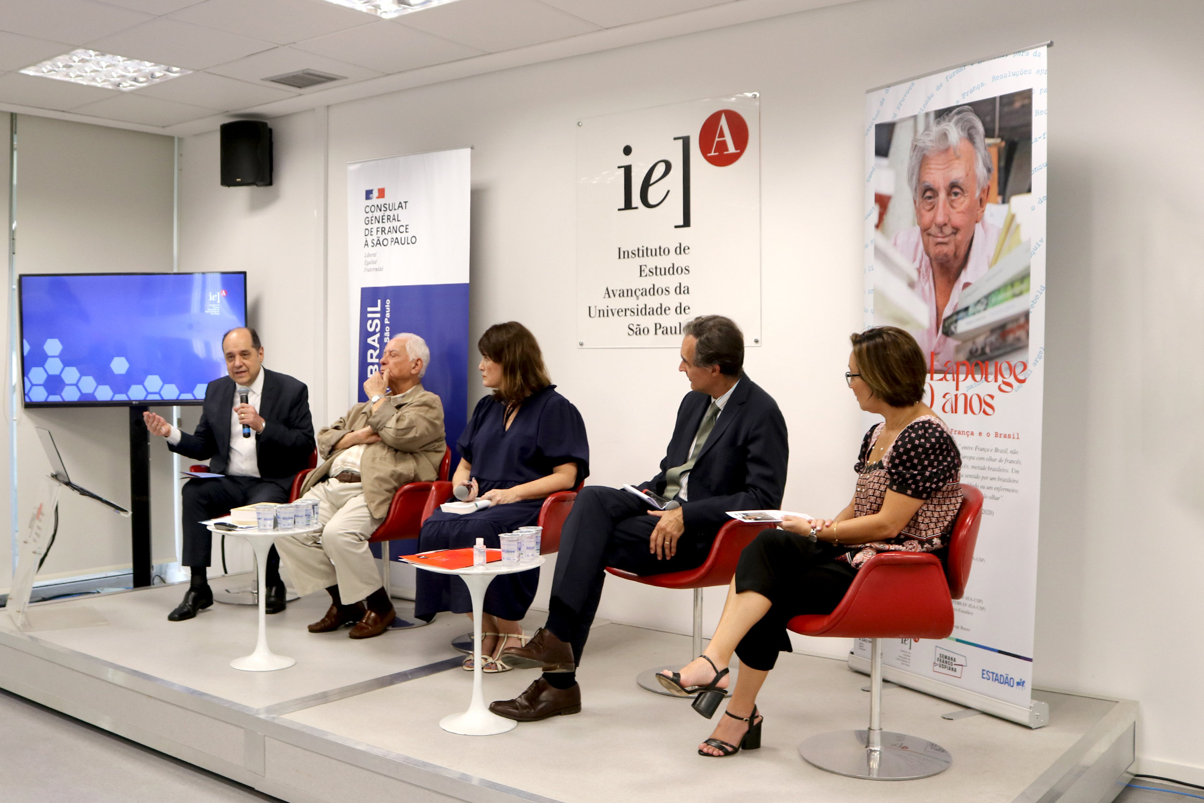 Eugênio Bucci, Antonio Dimas, Luciana Garbin, Yves Teyssier d'Orfeuil  e Marisa Midori Deaecto