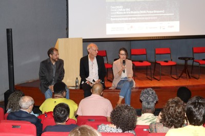 Cauê Alves, Martin Grossmann e Luciana Modé 