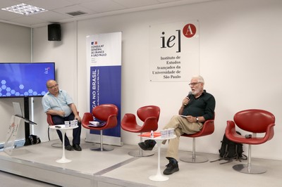 Marc Pavé  e Philippe Descola 