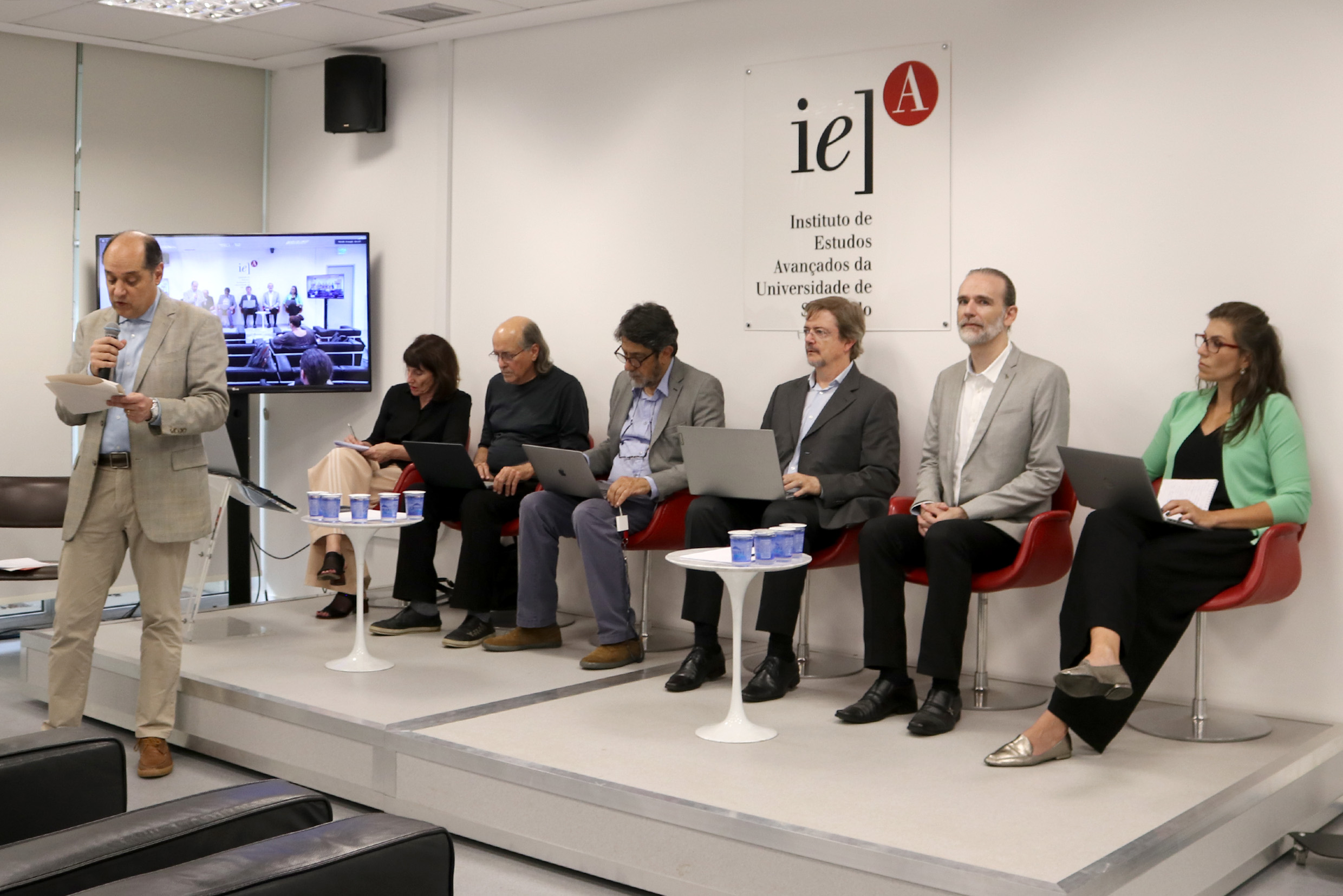Eugênio Bucci, Dora Kaufman, Naomar de Almeida Filho, Virgílio Almeida, Valdir Barzotto, Luciano Digiampietri e Karla Lima