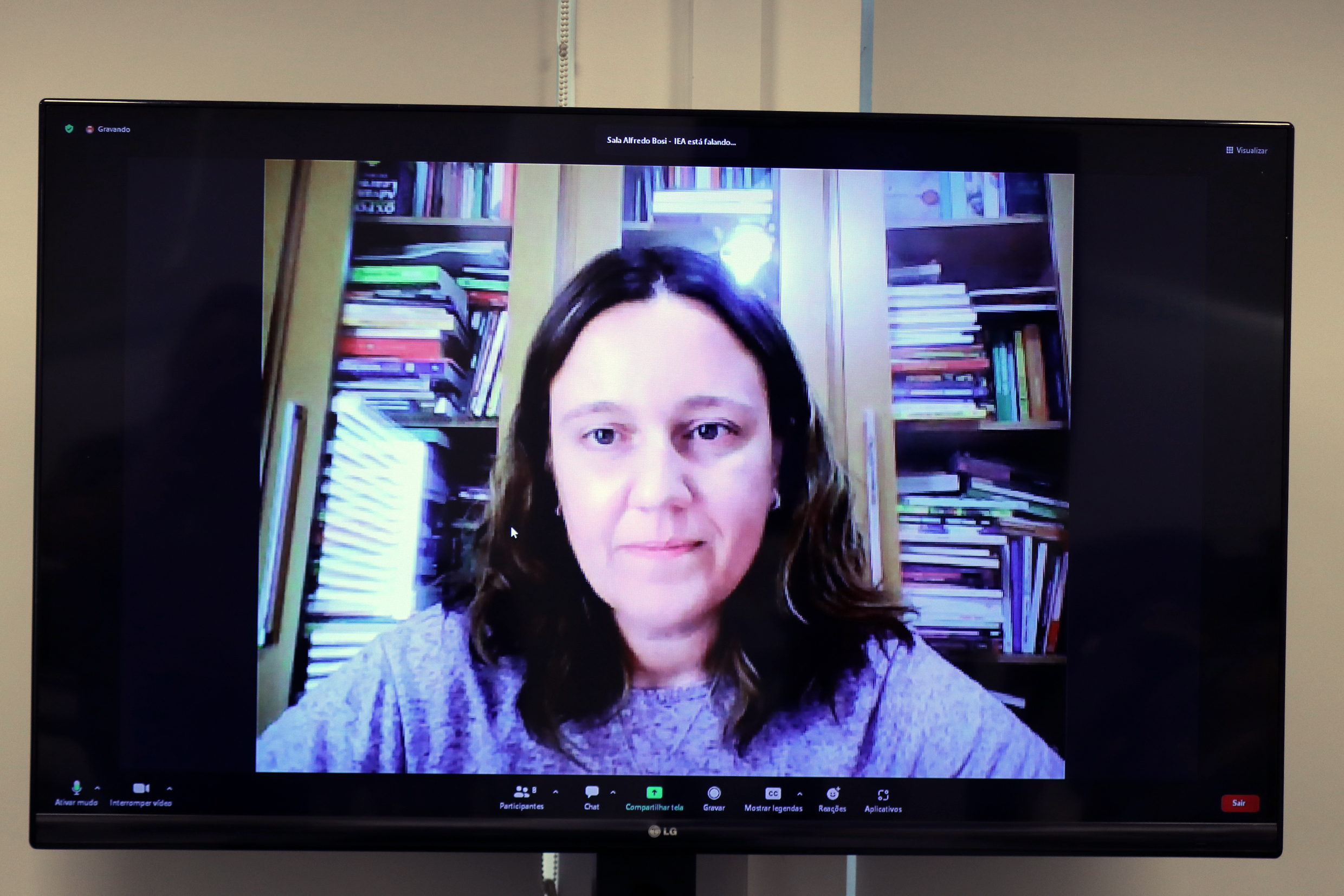 Fabiana Severi, via vídeo-conferência