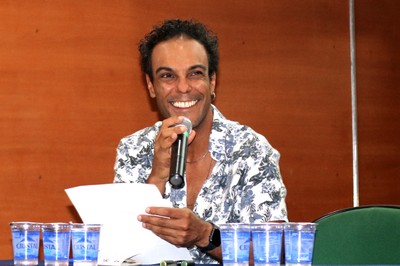  Jé Oliveira