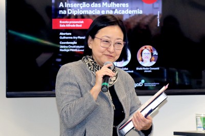 Janina Onuki dá as boas vindas