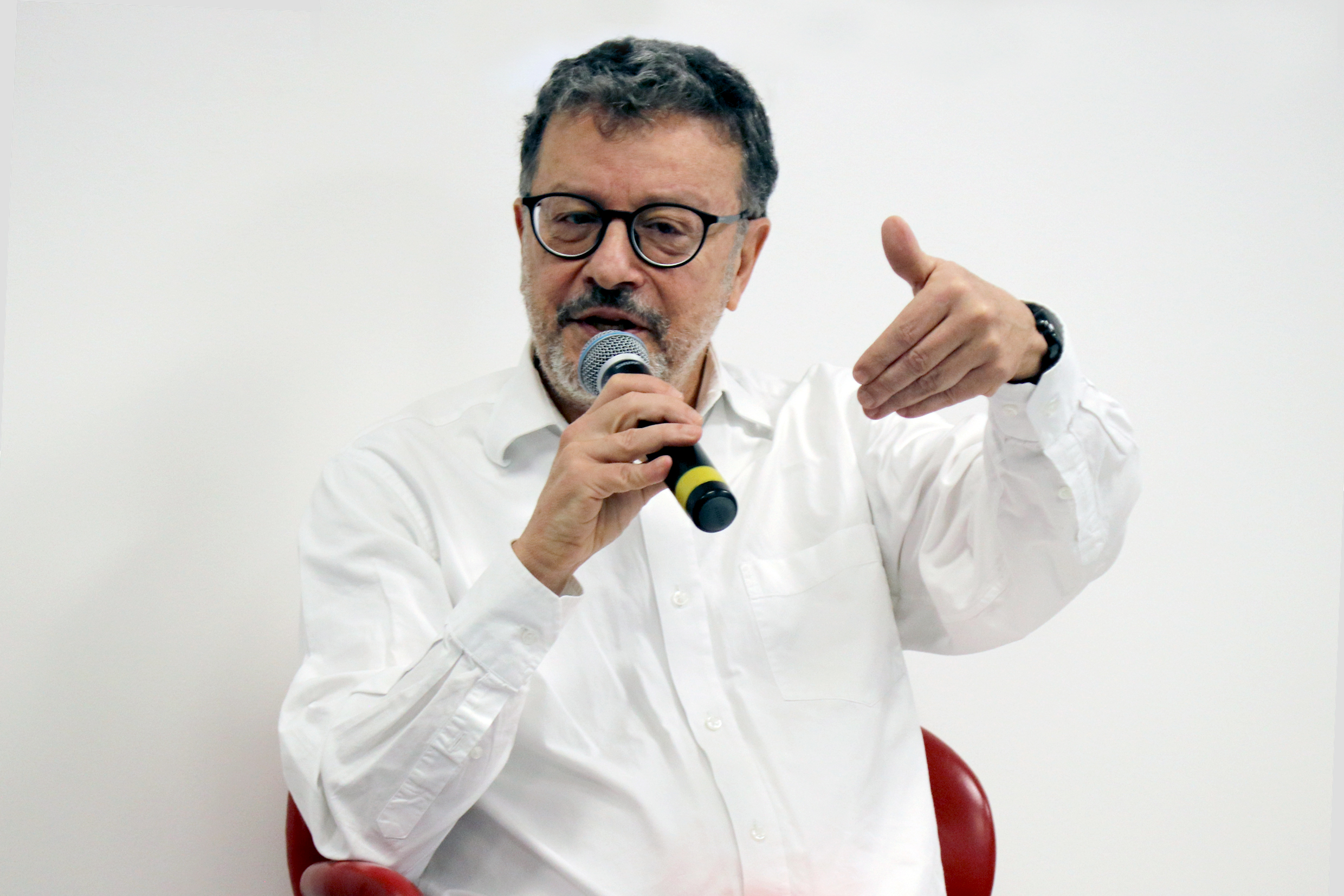 Cícero Araújo