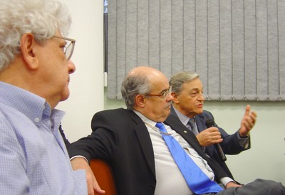 Adílson Avansi de Abreu Fala durante o evento