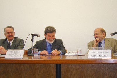 Carlos Eduardo Lins da Silva, José Augusto Guilhon Albuquerque e Ronaldo Mota Sardenberg