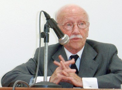 Hélio Bicudo