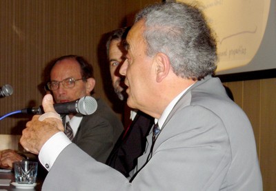 Werner Arber inicia sua apresentação