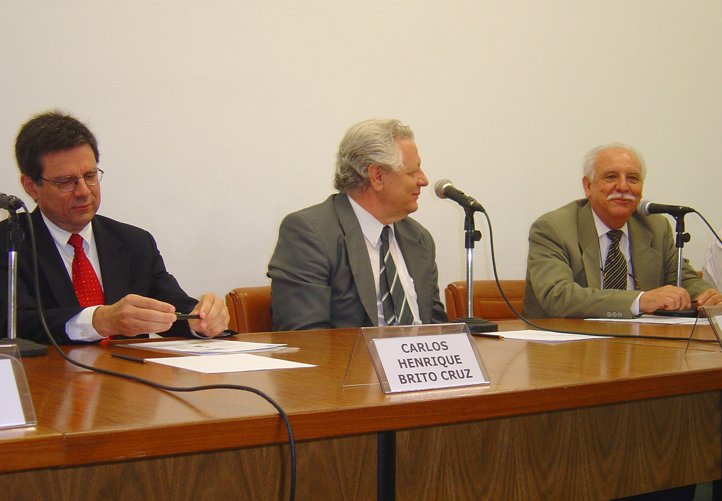 Carlos Henrique de Brito Cruz, João Steiner e Adolpho José Melfi