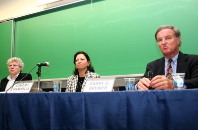 Pedro Jacobi, Sonia Maria Flores Gianesella e Garry D. Brewer