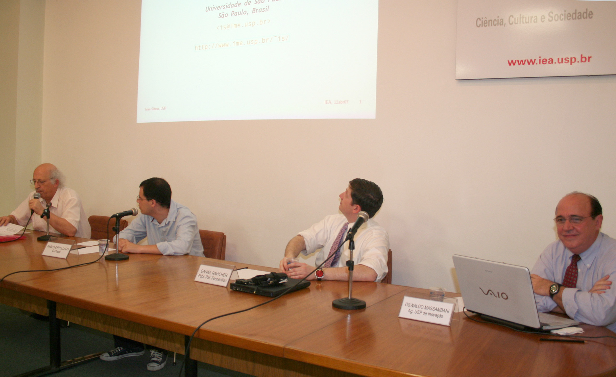 Imre Simon, Pablo Ortellado, Daniel Ravicher e Oswaldo Massambani