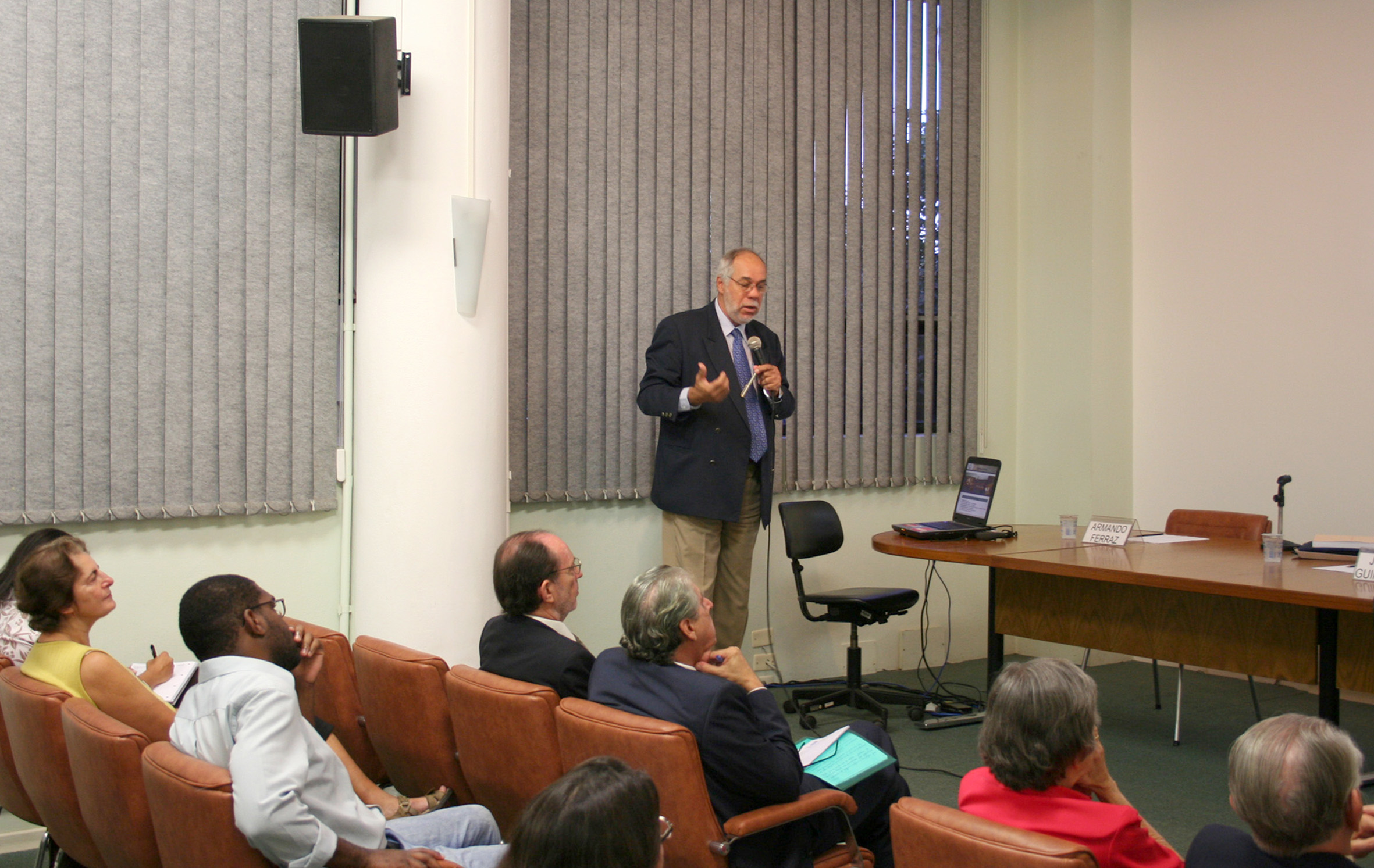 Jorge Almeida Guimarães