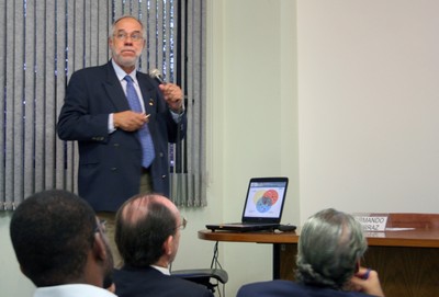 Jorge Almeida Guimarães