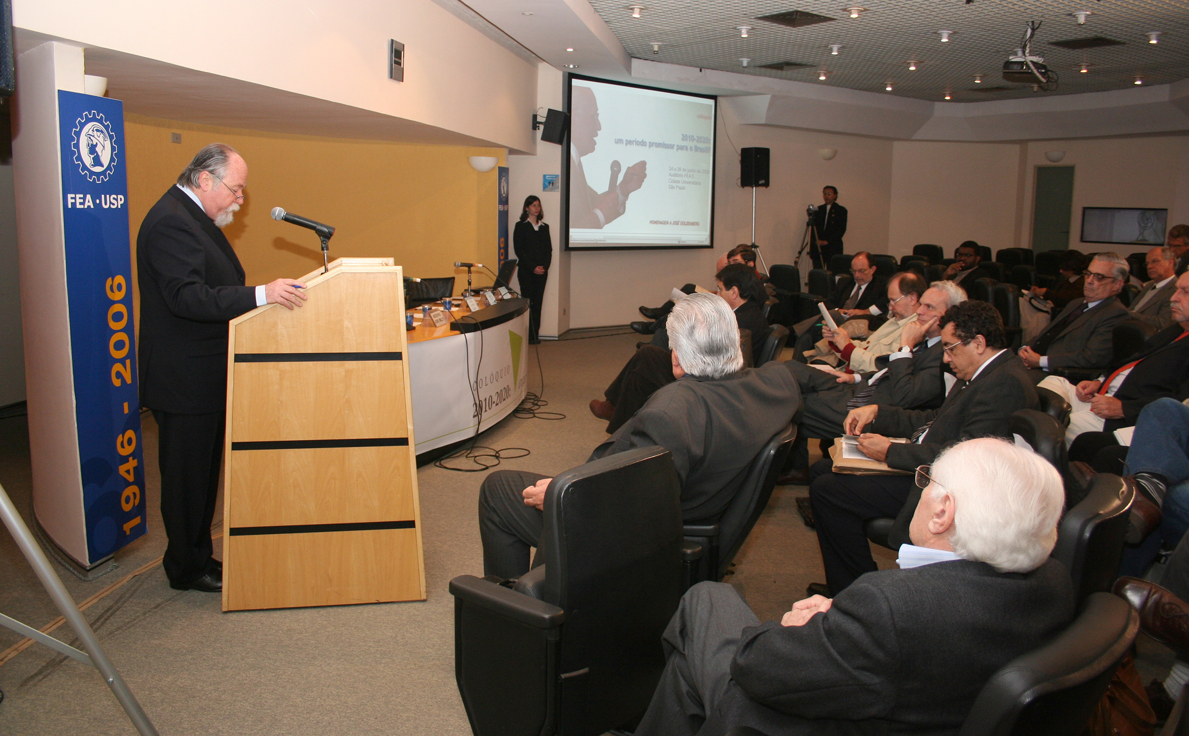 Jacques Marcovitch abre o evento