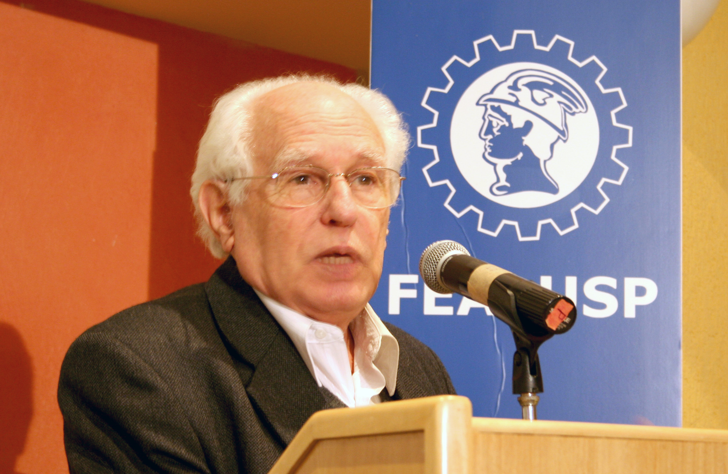 José Goldemberg