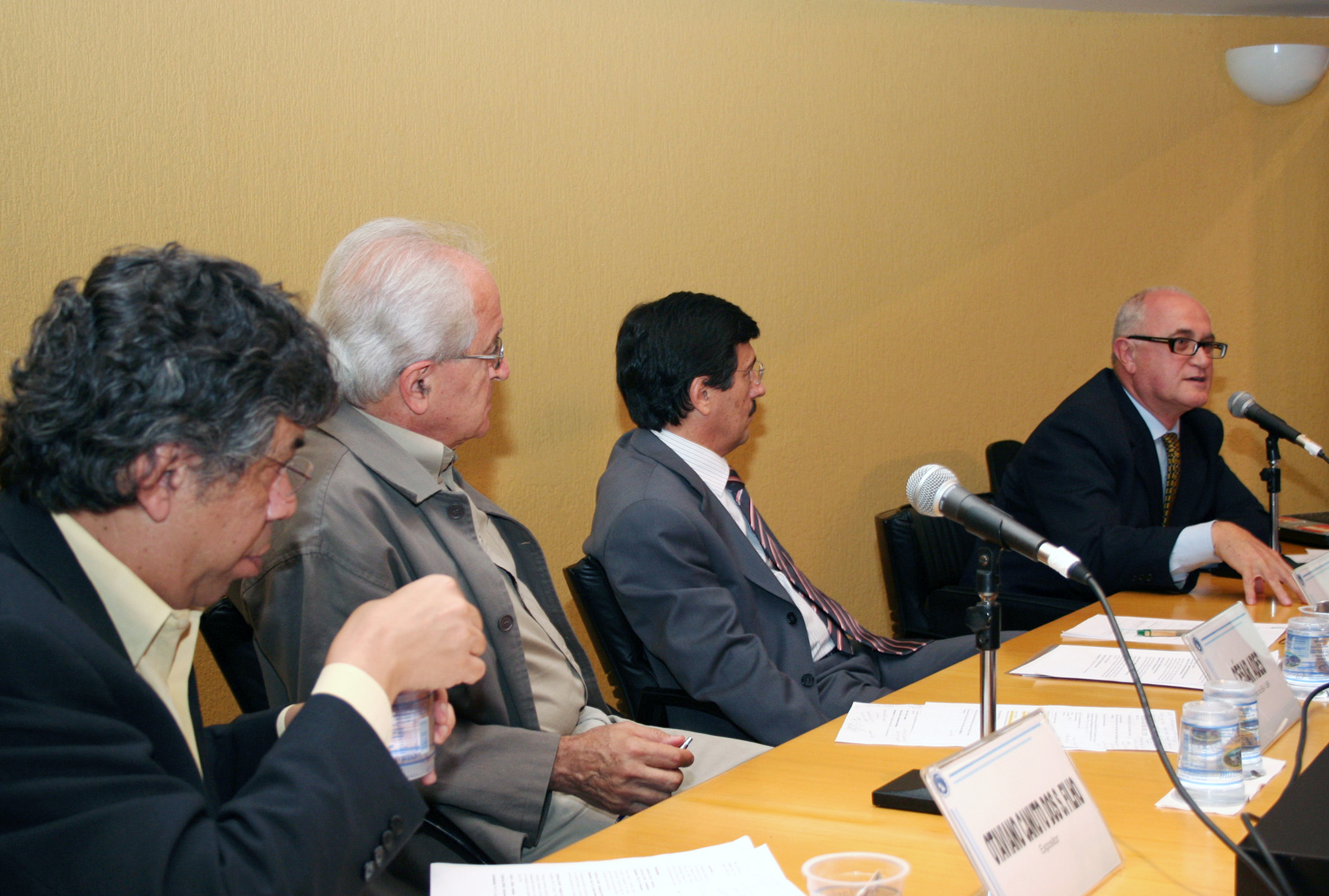 Otaviano Canuto dos Santos Filho, César Ades, Carlos Roberto Azzoni e James T. Wright