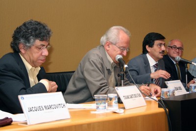 Otaviano Canuto dos Santos Filho, César Ades, Carlos Roberto Azzoni e James T. Wright