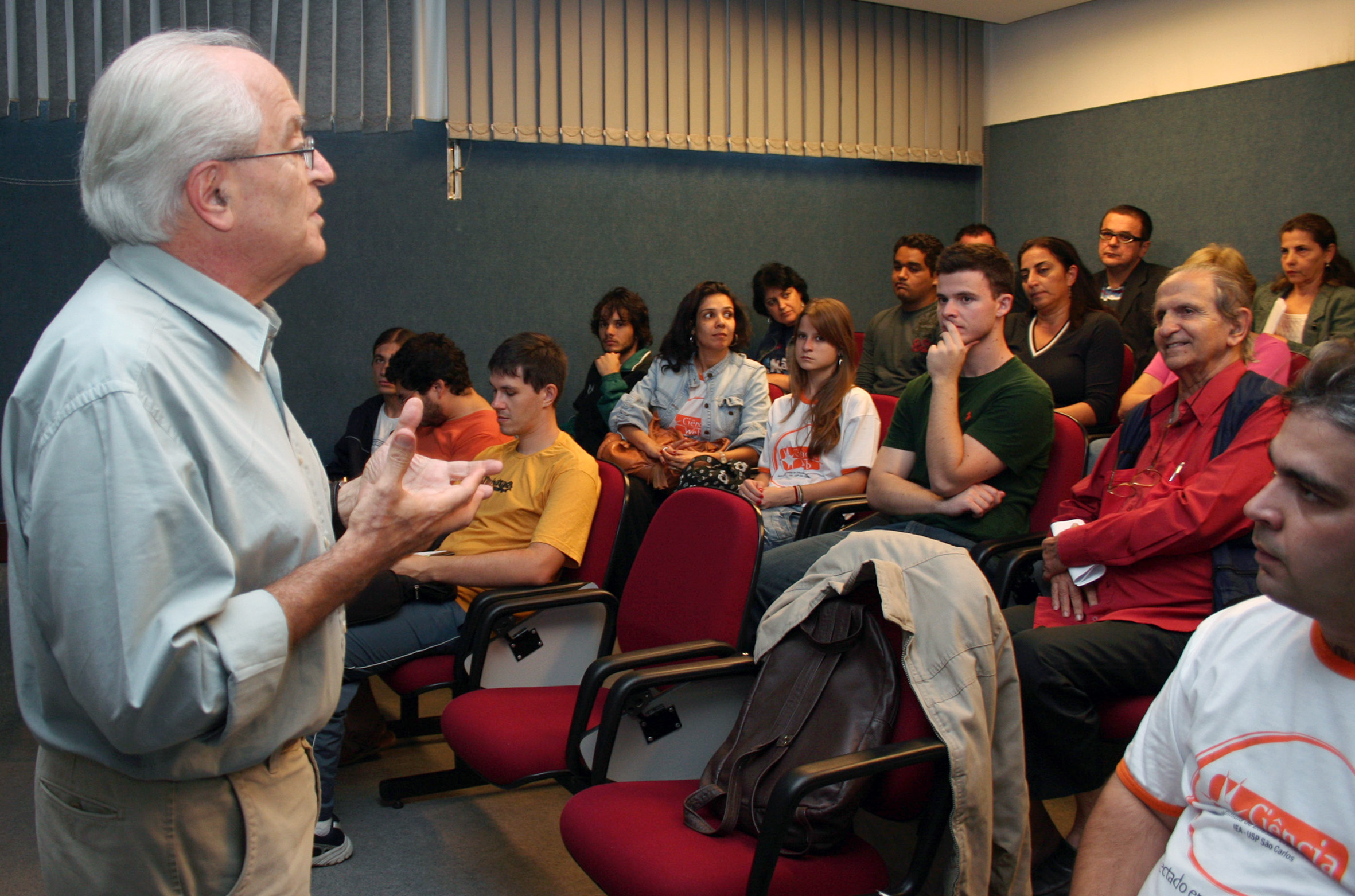César Ades