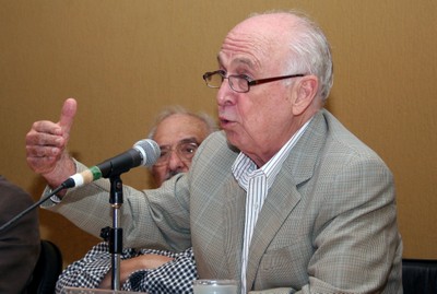 Marco Antonio Coelho e Luiz Carlos Bresser Pereira