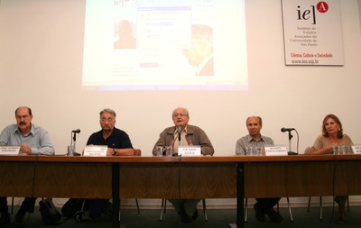João Vicente Assunção, Paulo Saldiva, César Ades, Wagner Costa Ribeiro e Helena Ribeiro