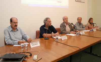 João Vicente Assunção, Paulo Saldiva, César Ades, Wagner Costa Ribeiro e Helena Ribeiro