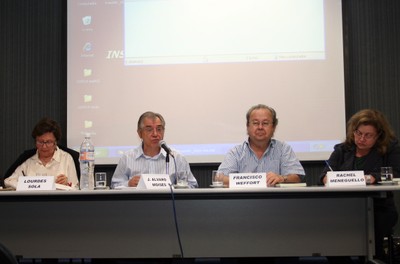 Lourdes Sola, José Álvaro Moisés, Francisco Weffort e Rachel Meneguello