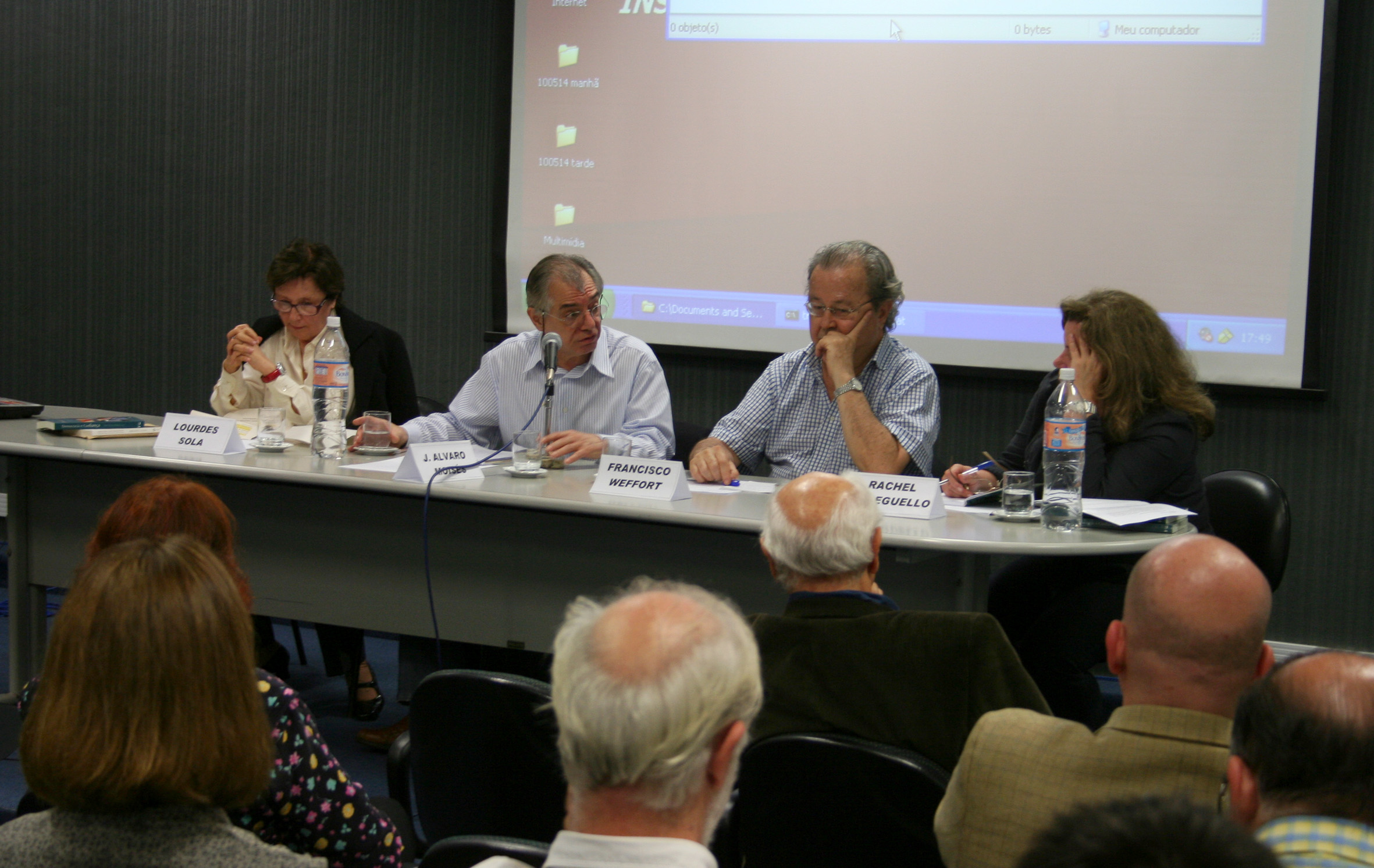 Lourdes Sola, José Álvaro Moisés, Francisco Weffort e Rachel Meneguello