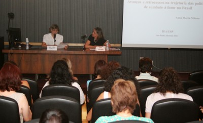 Ana Lydia Sawaya fazs abertura do evento