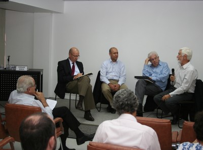 César Ades, Leandro Piquet Carneiro, André Portela Souza, Simon Schwartzman e Edmar Bacha