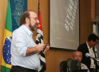 Miguel Nicolelis inicia palestra