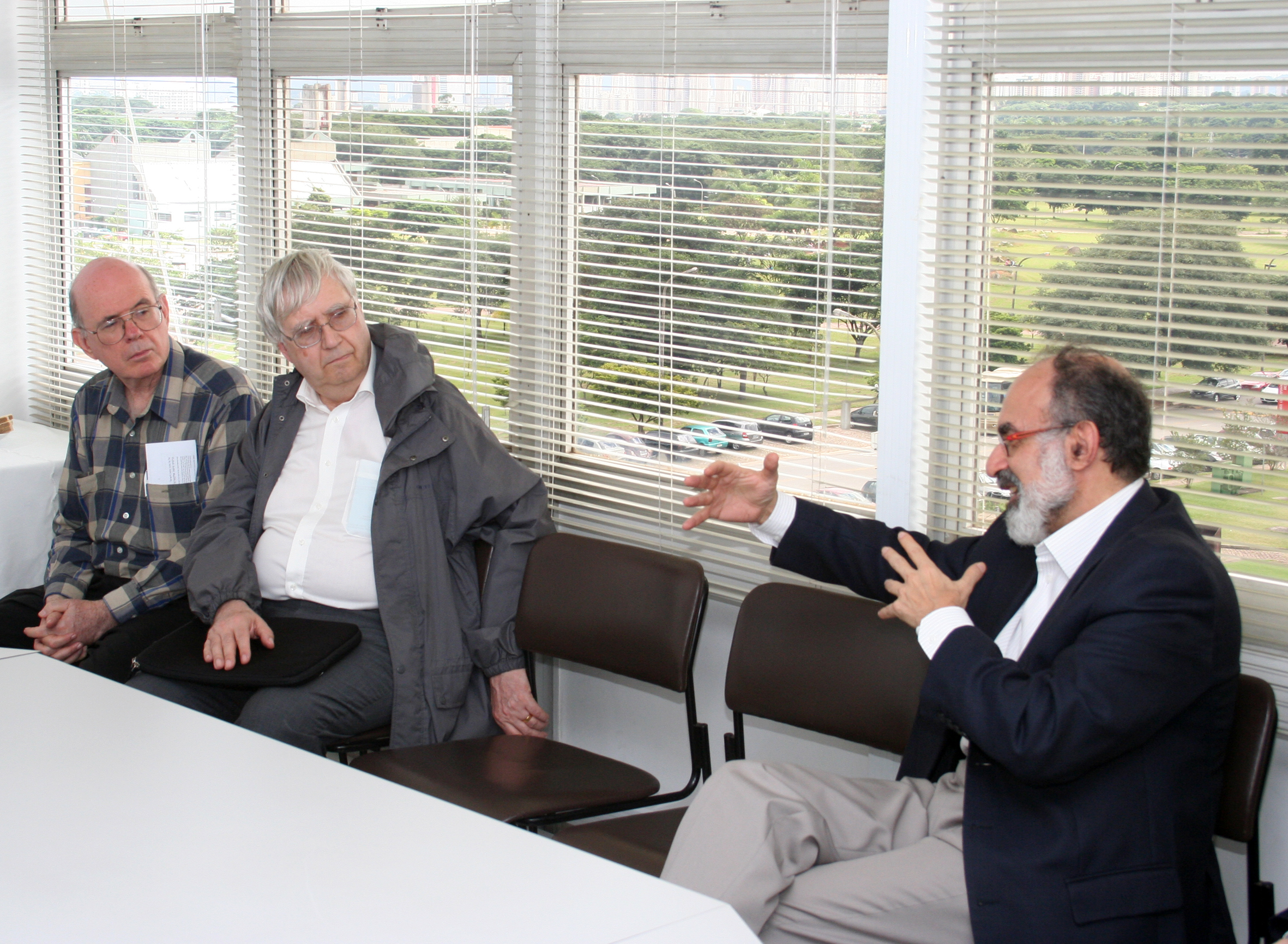 Eliezer Rabinovici, Peter Goddard e Guilherme Ary Plonski