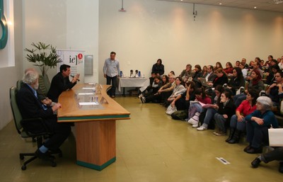 Luiz Roberto Giorgetti de Brito durante sua explanação