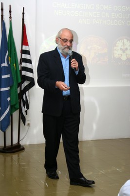 Roberto Lent