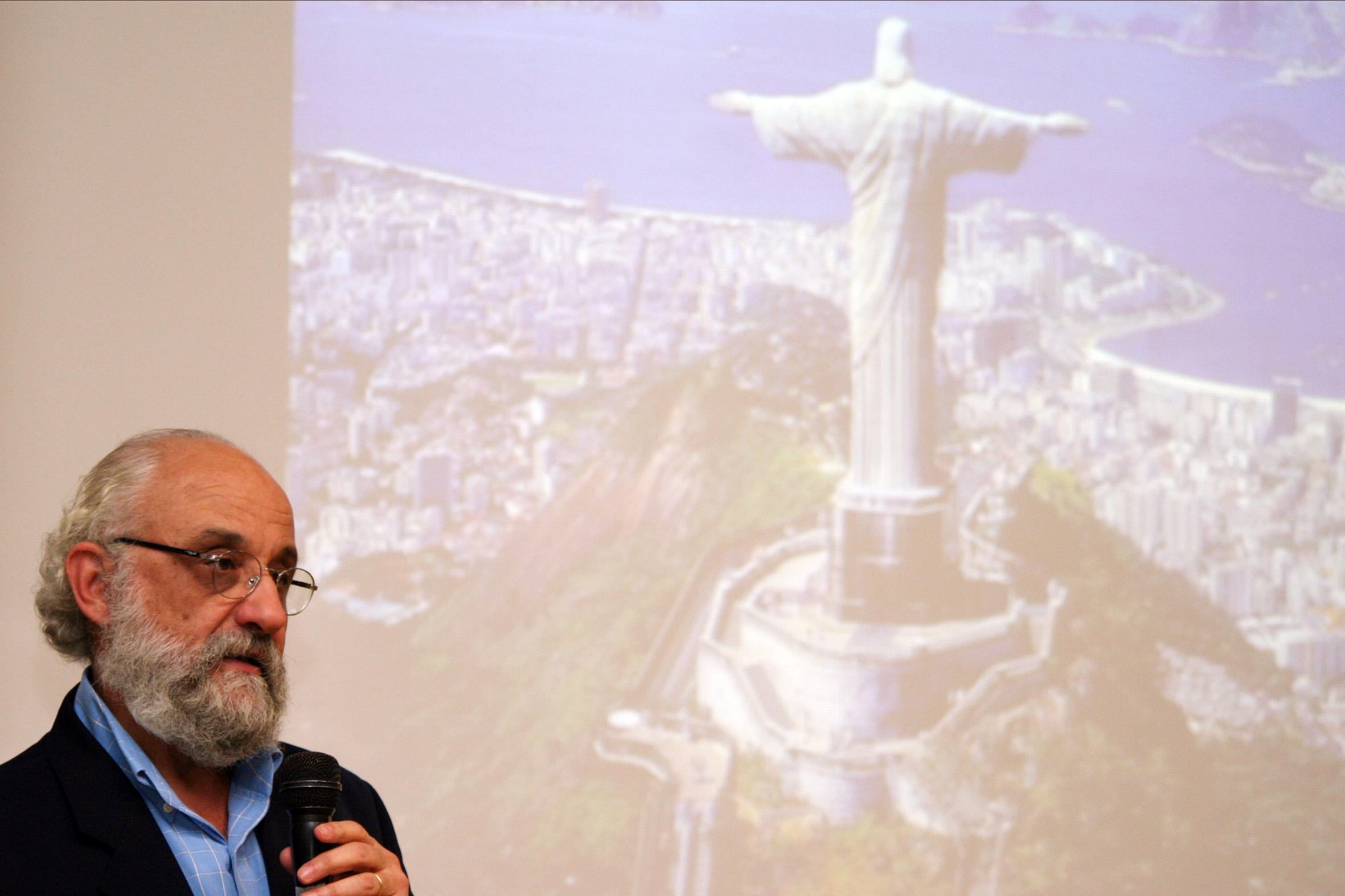 Roberto Lent