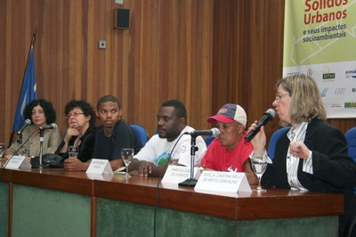 Gina Rizpah Besen, Maria Cecília Loschiavo, Walison Borges da Silva, Maria Dulcinéia Silva Santos e Maria Tereza Cristina Melo de Brito Caravalho