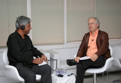 Aditya Mukherjee e Renato Janine Ribeiro