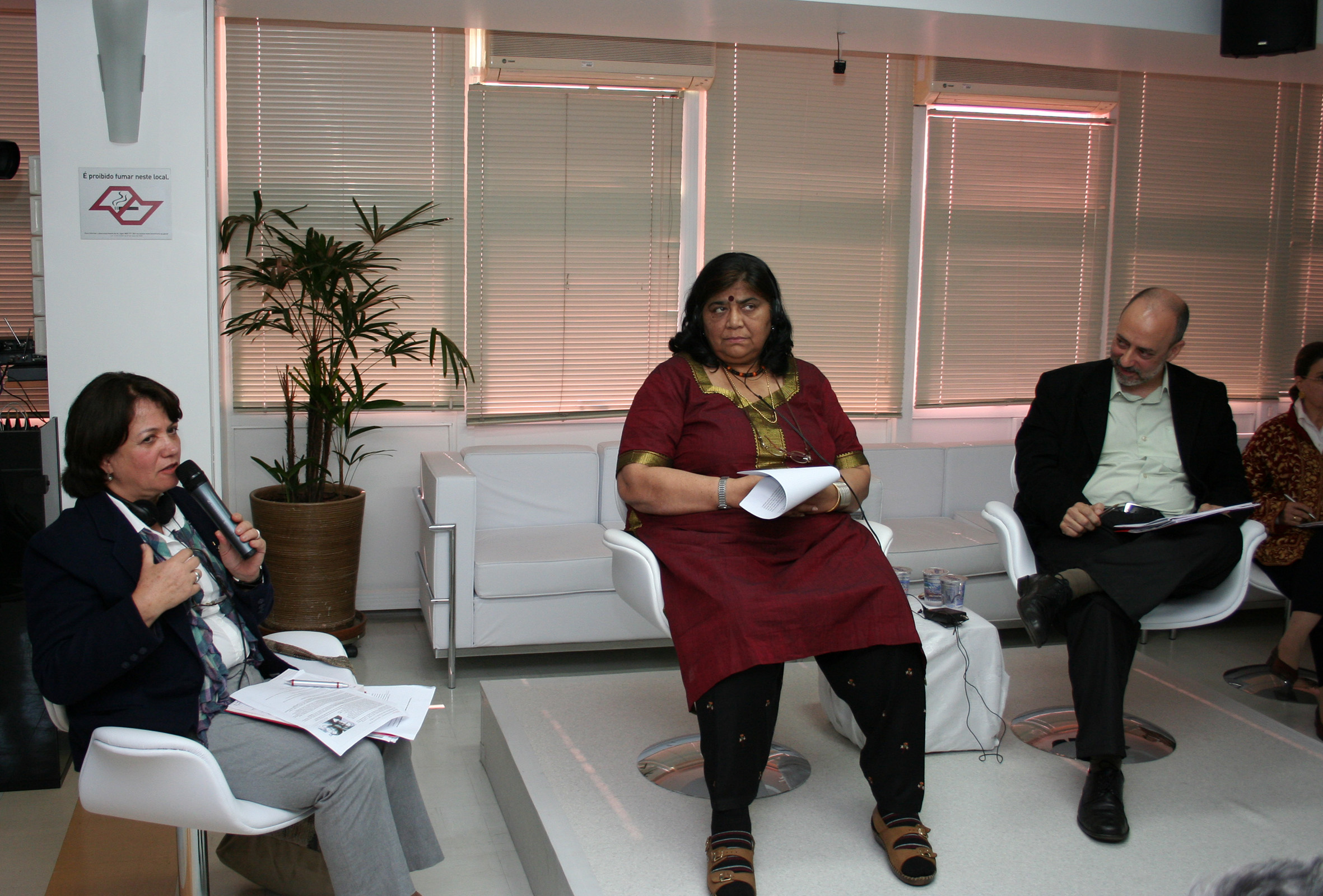 Maria Inês Nogueira, Mridula Mukherjee e Pedro Paulo Funari