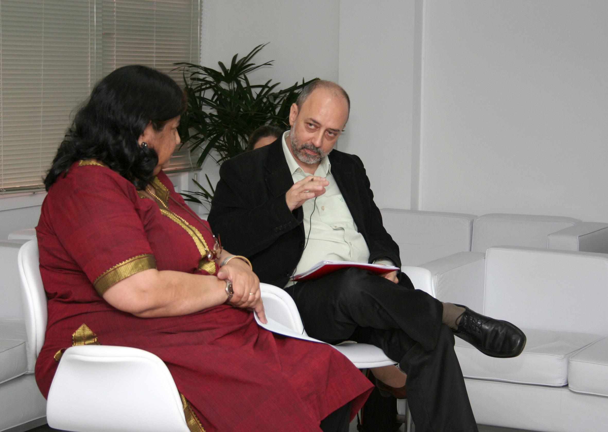 Mridula Mukherjee e Pedro Paulo Funari