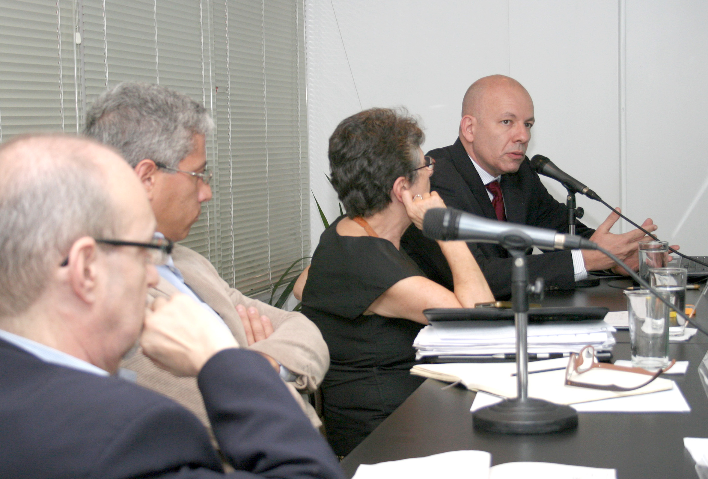 Sérgio Adorno, Leandro Piquet Carneiro, Maria Hermínia Tavares de Almeida e Glauco Carvalho