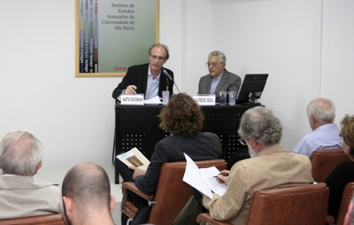 Martin Grossmann e Alfredo Bosi na Abertura do lançamento da Revista Estudos Avançados n. 75