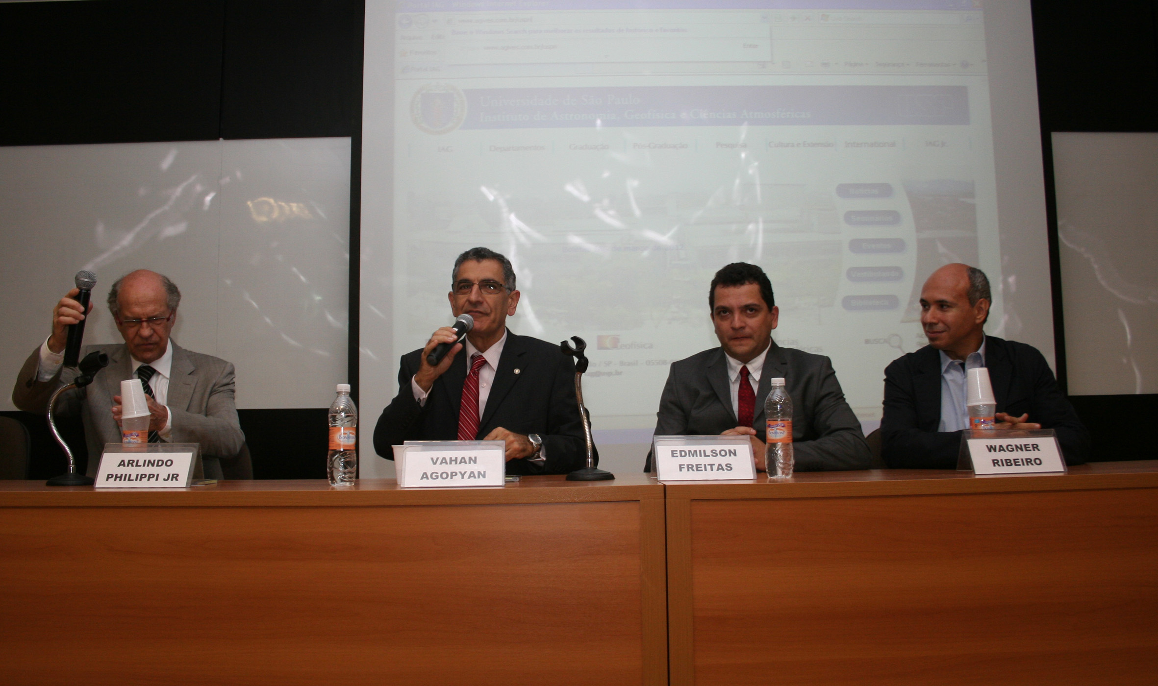 Arlindo Philippi Junior, Vahan Agopyan, Edmilson Freitas e Wagner Costa Ribeiro
