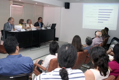 Joaquim Falcão, Maria Tereza Sadek, José Álvaro Moisés e Fernando Filgueiras