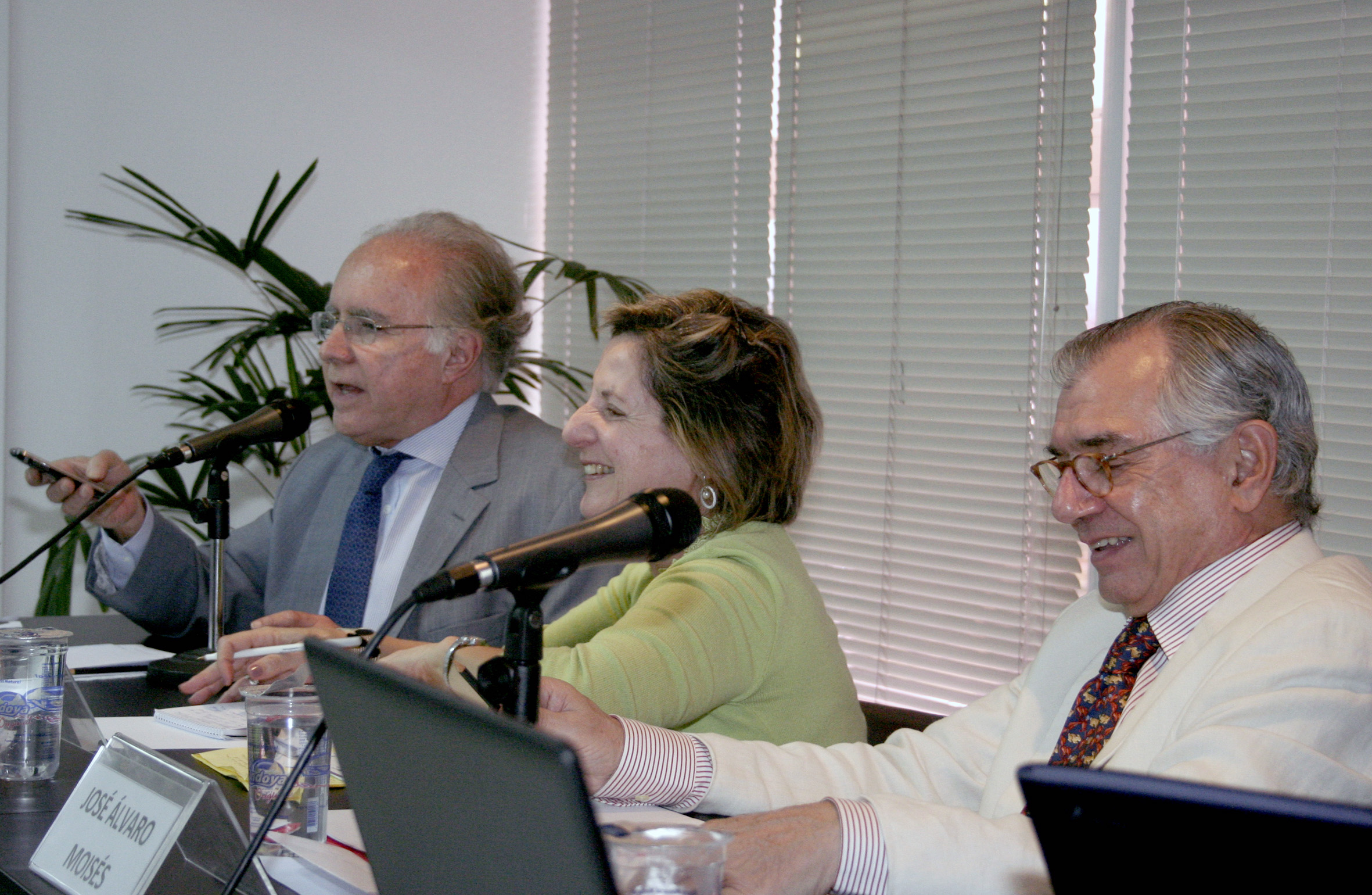 Joaquim Falcão, Maria Tereza Sadek, e José Álvaro Moisés