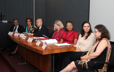 Reinaldo Matias Fleury, Sylvia Duarte Dantas, Jung Mo Sung, Maura Veras, Ligia Fonseca Ferreira, Adriana Oliveira e Maria L[ucia Brant
