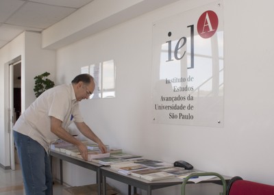 Venda de livros durante o evento