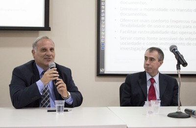 Sérgio Surugi de Siqueira e Marco Antonio Gutierrez