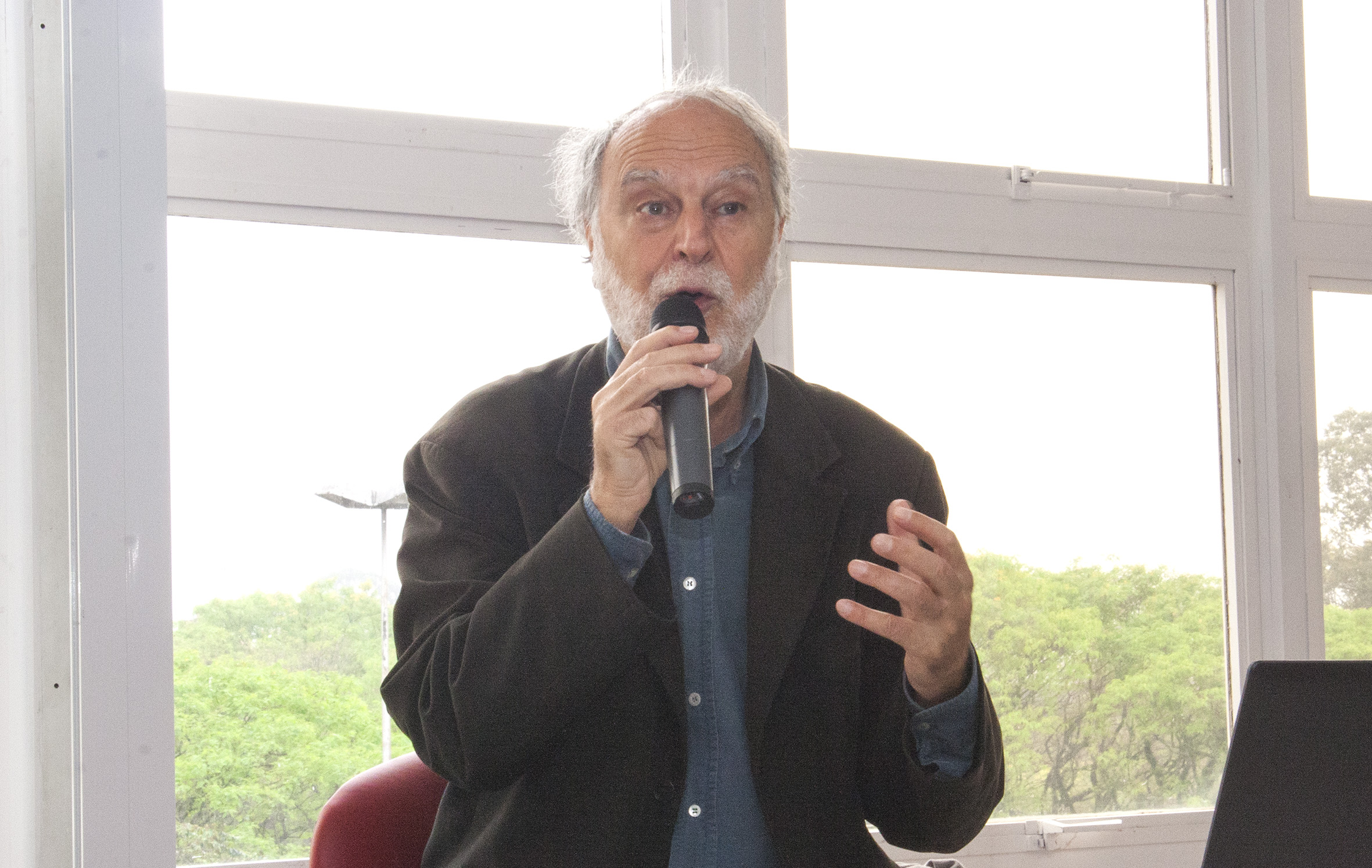 Massimo Canevacci faz abertura do evento