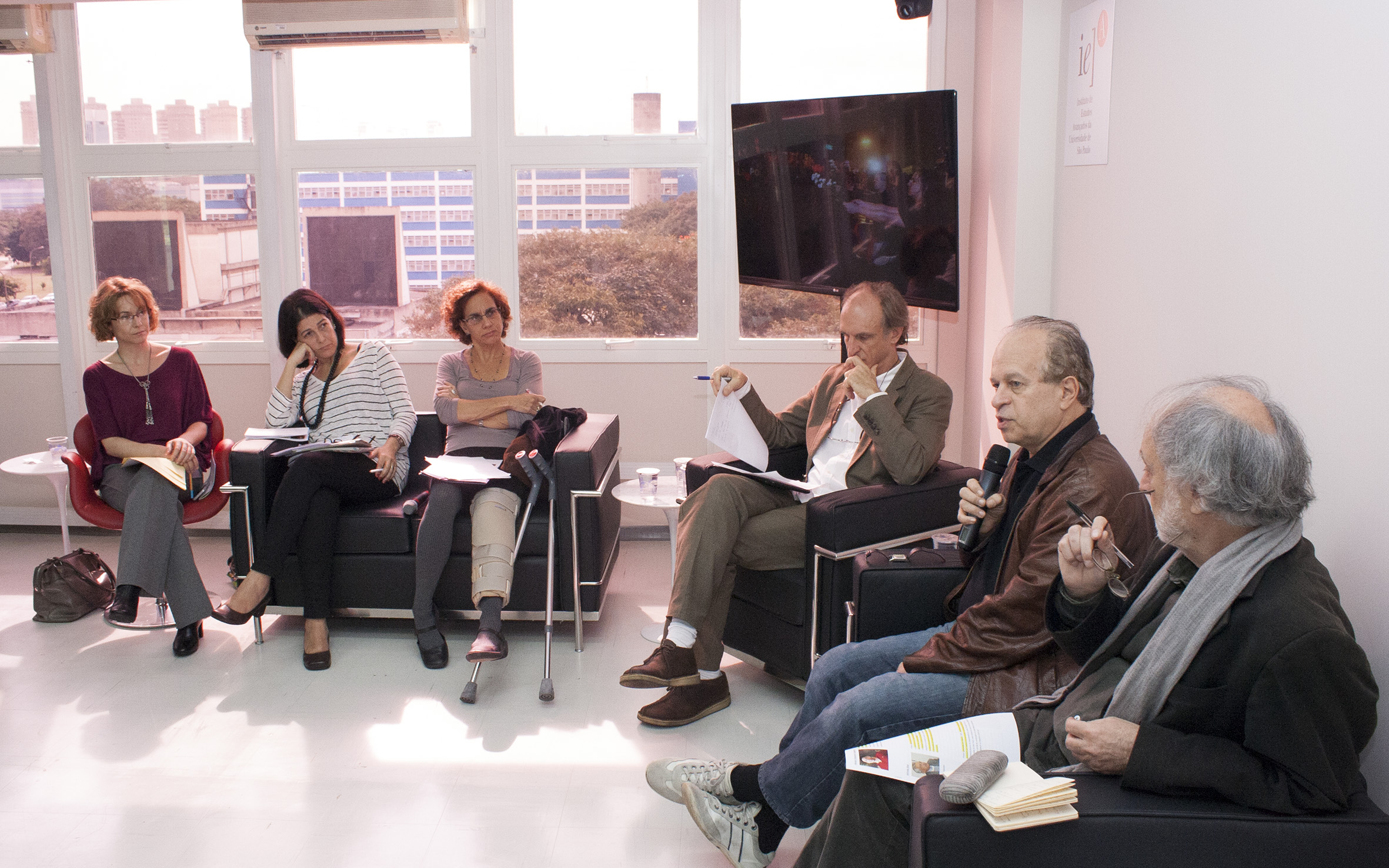 Arlene Clemesha, Lúcia Maciel Barbosa, Sylvia Dantas, Martin Grossmann, Renato Janine Ribeiro e Massimo Canevacci
