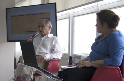 José Álvaro Moisés e Rachel Meneghello