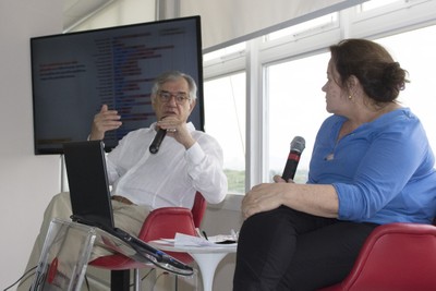 José Álvaro Moisés e Rachel Meneghello